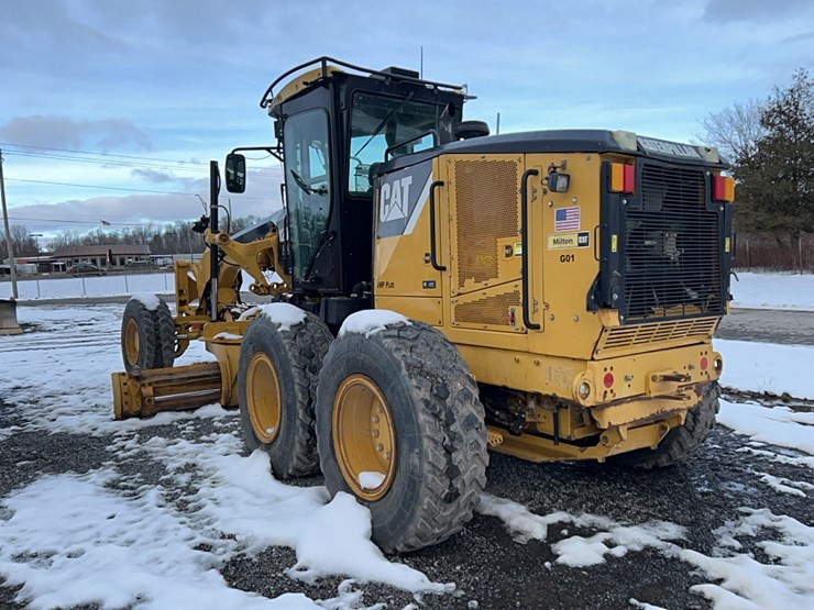 caterpillar-120m-image-14