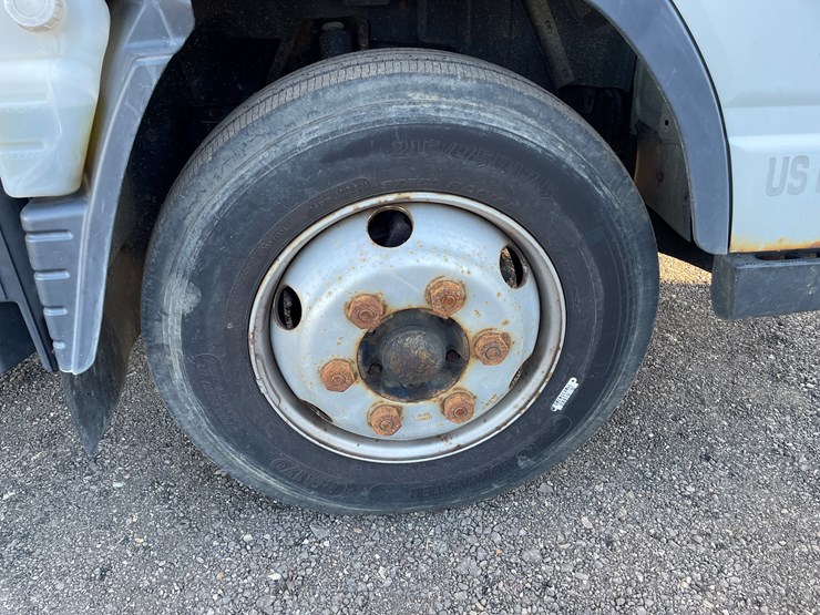 #1072-•-2012-mitsubishi-canter-fe160-cab-over-diesel-box-truck-(has-wi-title)-image-15