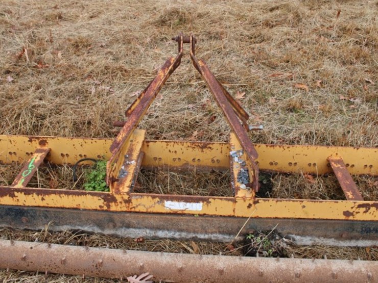 8'-scrape-with-round-rake-on-3-pt-hitch-image-4
