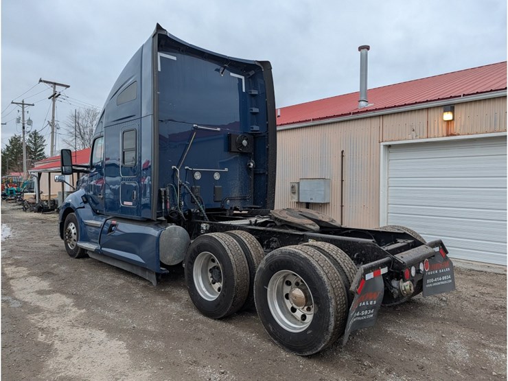 2019-kenworth-t680-image-10