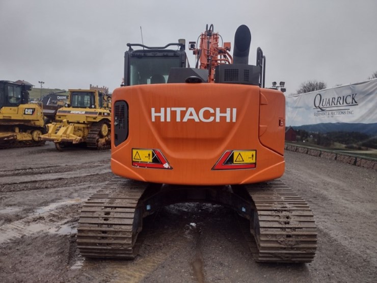 hitachi-zx135us-6-image-4