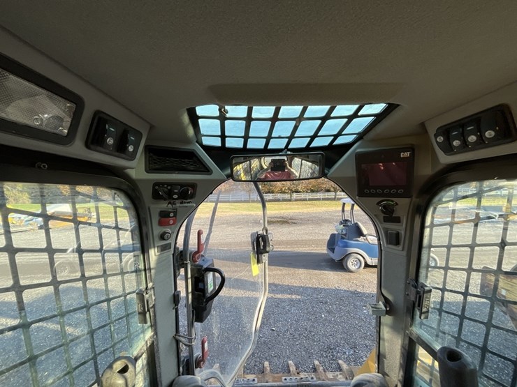 caterpillar-239d-image-6