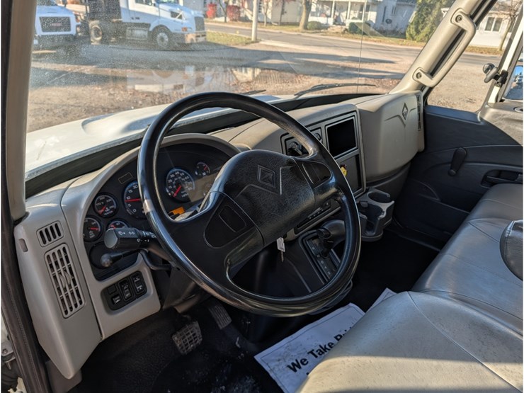 2016-international-durastar-4300-image-20