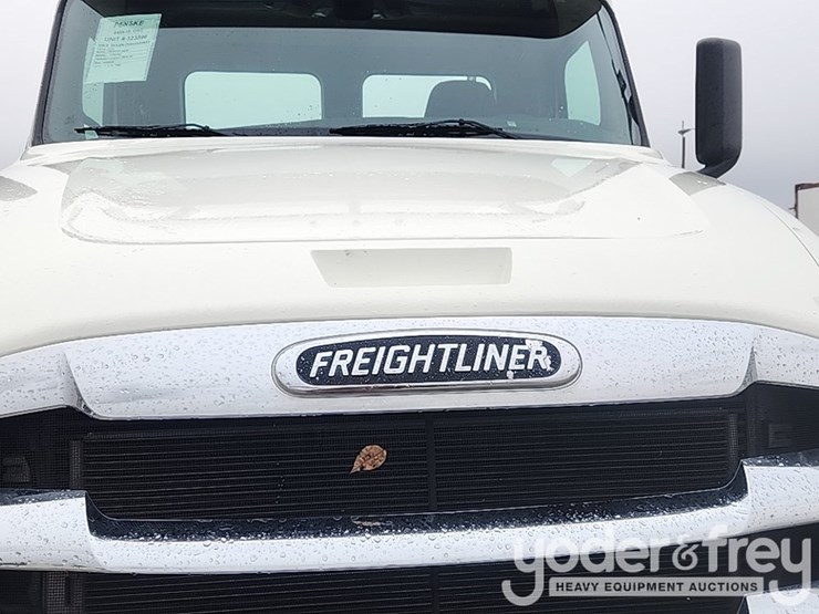 2019-freightliner-cascadia-126-image-45