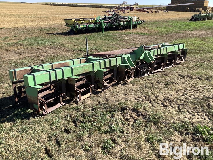 besler-70830-image-3