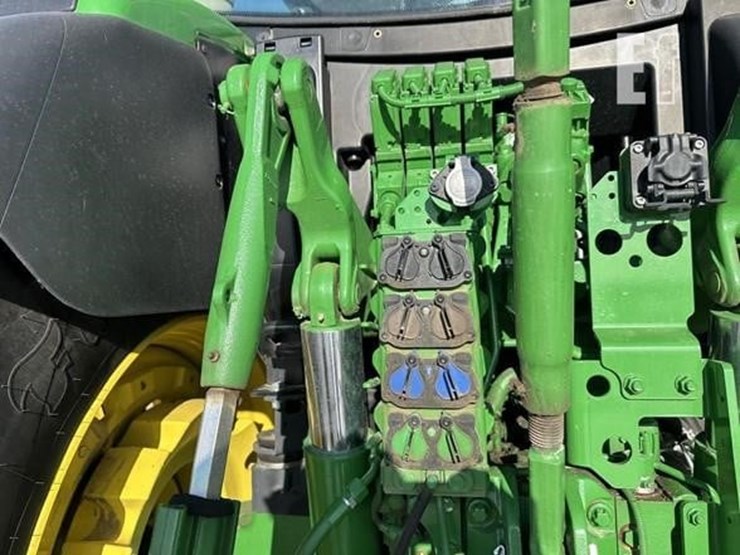 2023-john-deere-6r-155-image-39