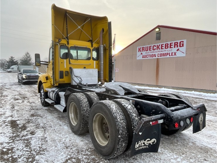2019-kenworth-t880-image-14