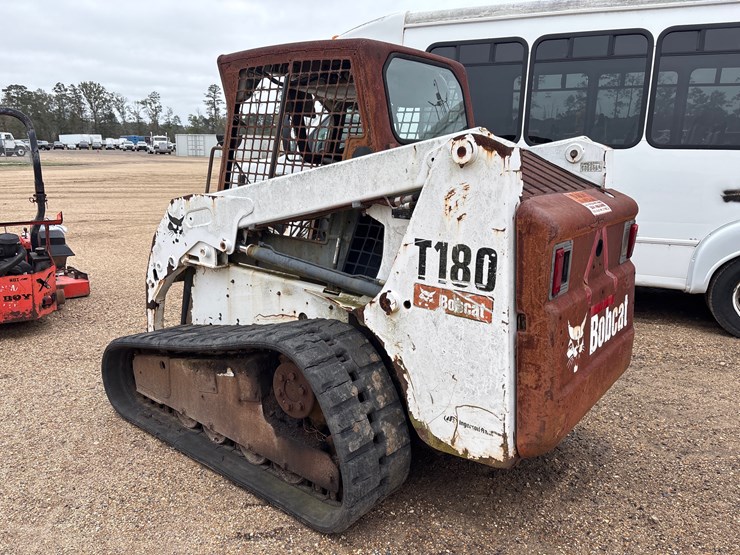 2007-bobcat-t180-image-4