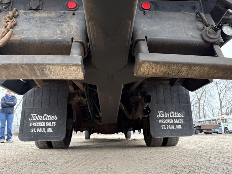 ford-f550-xlt-image-43