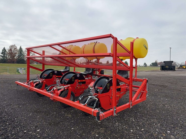 2021-checchi-&-magli-wolf-pro-image-4