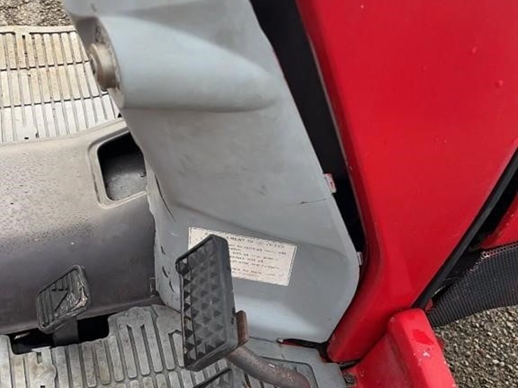 massey-ferguson-1220-image-19