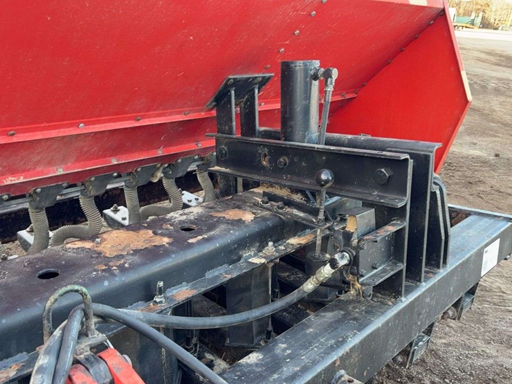 lilliston-9680-image-9