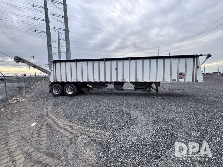 2013-merritt-hopper-image-8