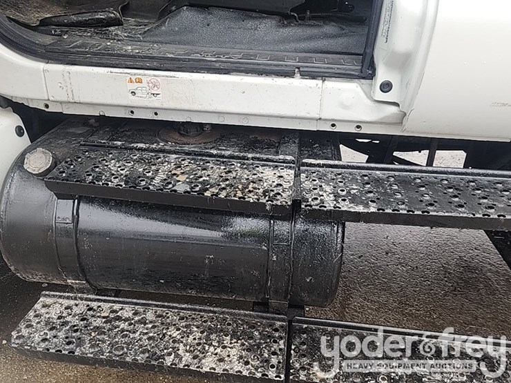 ford-f750-xl-image-14