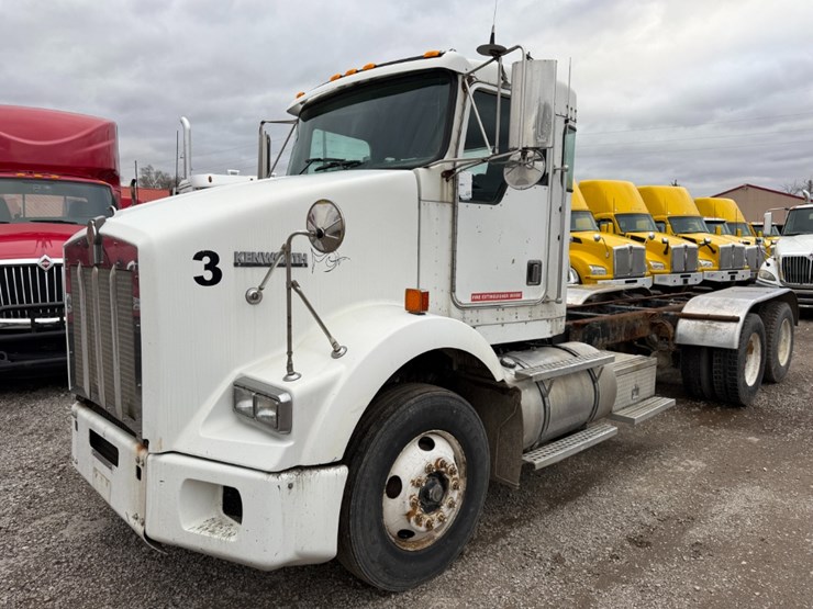 kenworth-t800-image-1