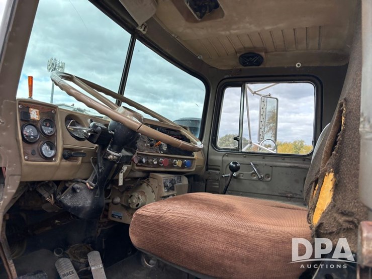 mack-r686st-image-58