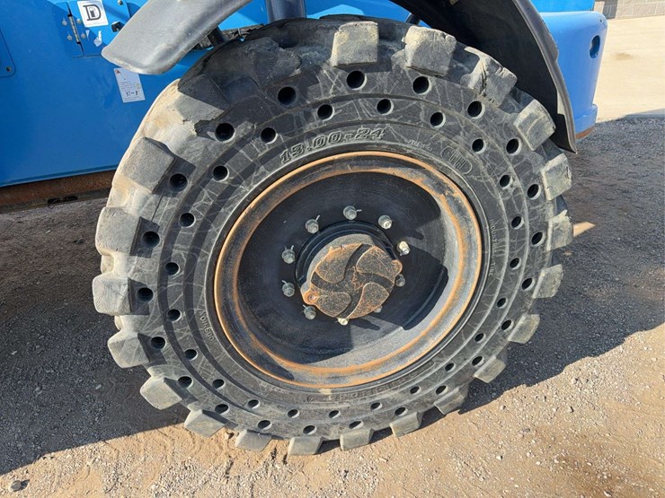 2017-genie-gth844-image-6