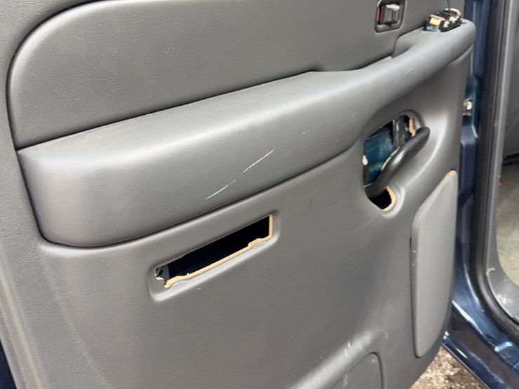 2006-gmc-2500-image-32