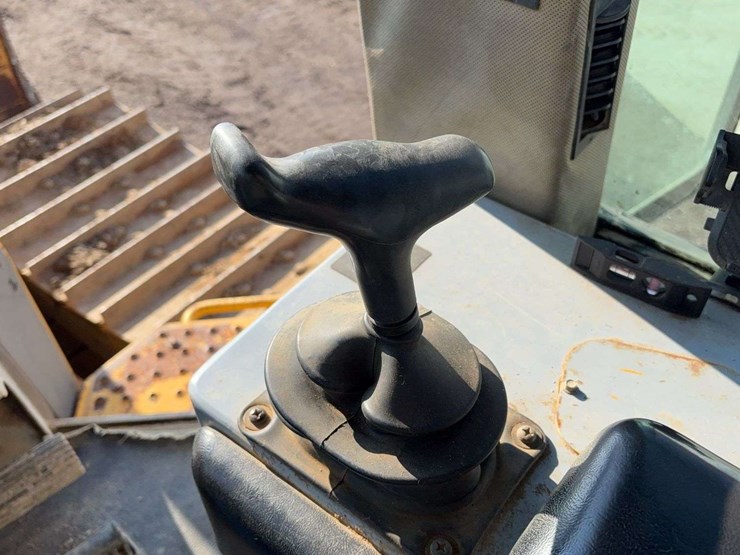 john-deere-850-image-48