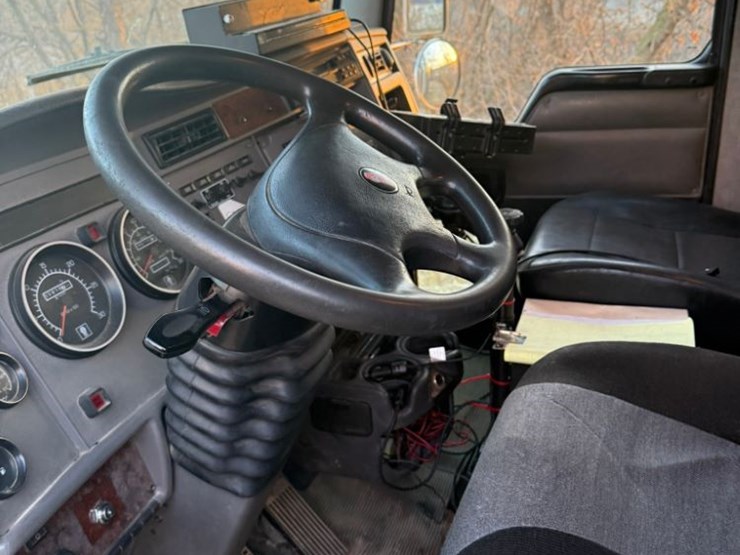 kenworth-t300-image-15