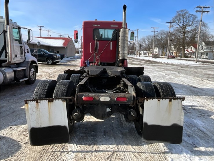 2005-kenworth-t800-image-11
