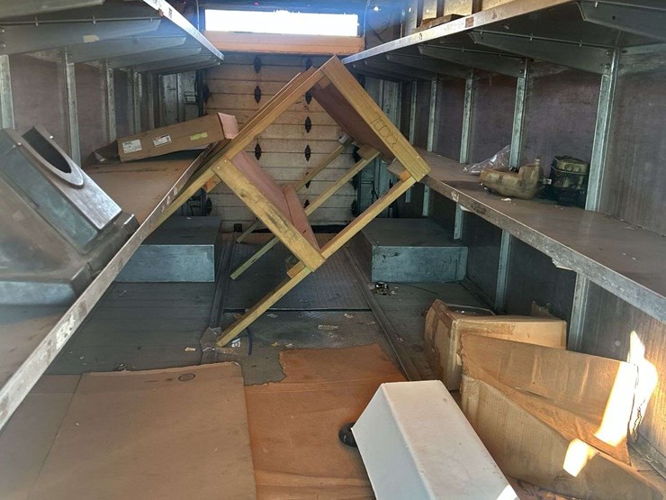 2006-freightliner-mt55-image-7