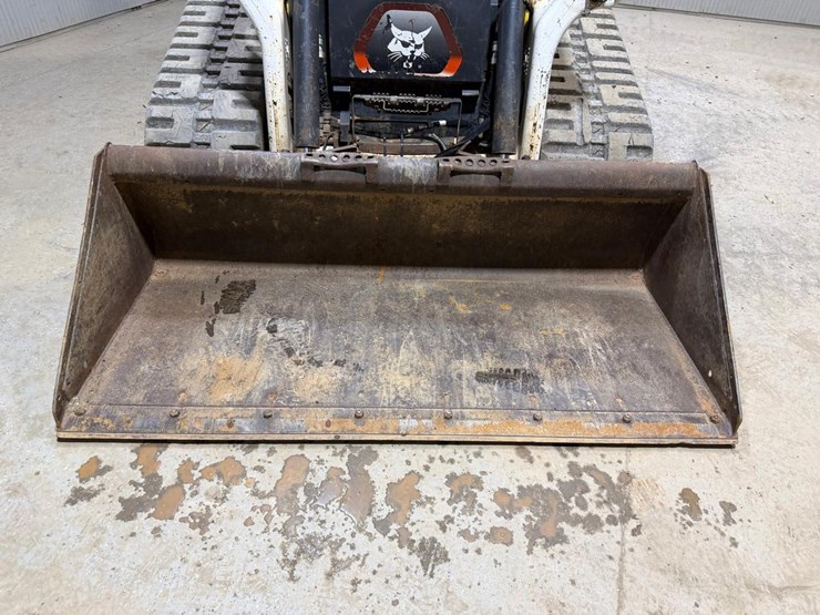 2022-bobcat-t76-image-9