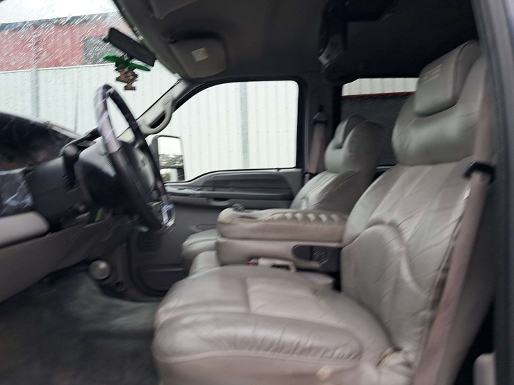 2001-ford-f350-image-19