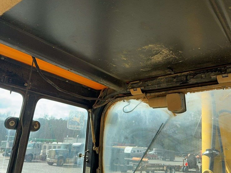 john-deere-710-image-16