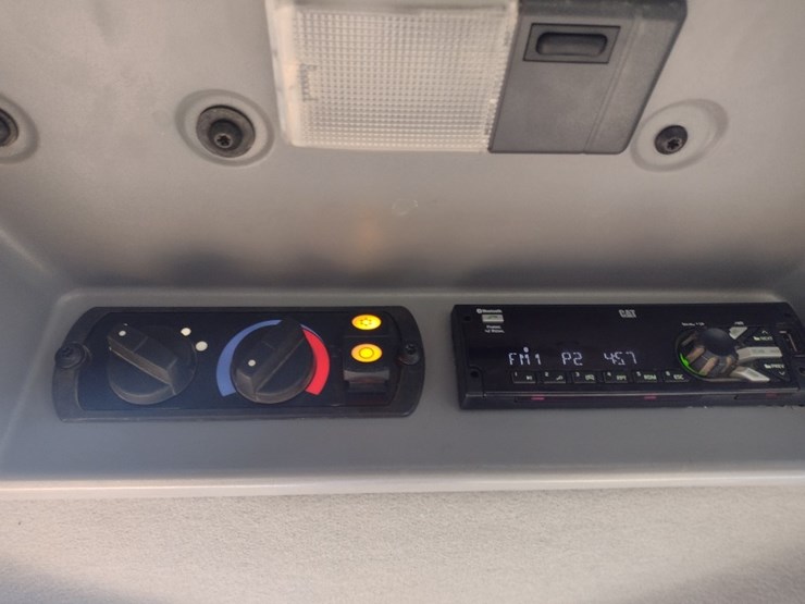 caterpillar-d7e-lgp-image-14