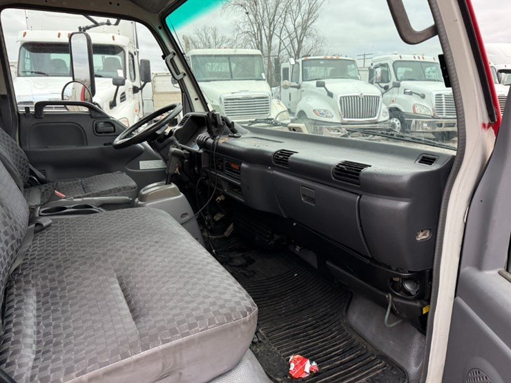 2006-gmc-w5-image-10