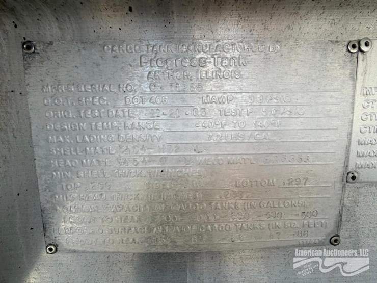 peterbilt-330-image-23