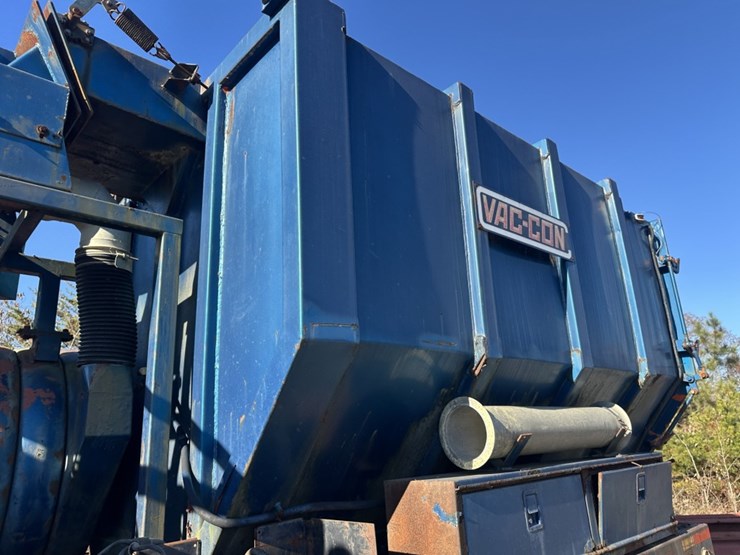 1990-ford-l9000-image-20