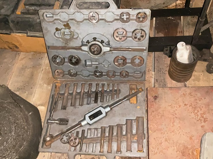 #551-•-socket-set-and-misc.-tools-image-11