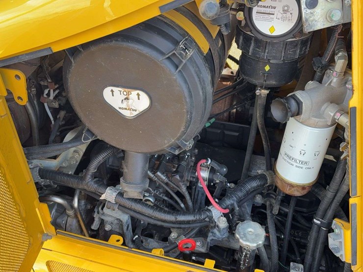 2020-komatsu-d61-image-34