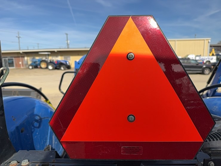 new-holland-workmaster-105-image-38