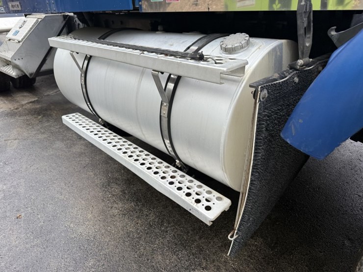 2003-kenworth-t800-image-54