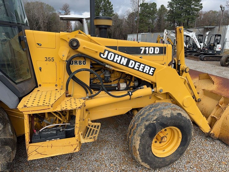 john-deere-710-image-20
