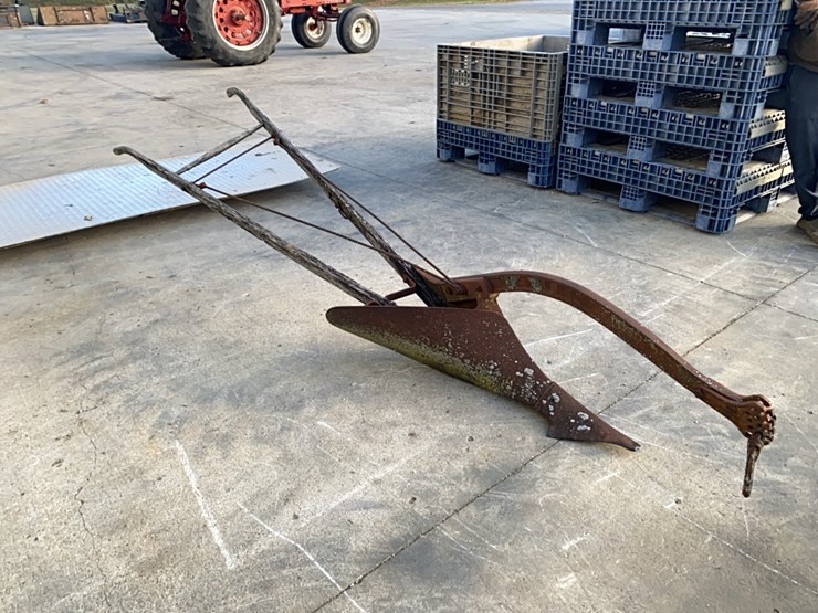 j.-f.-leury-&-sons-walking-plow-image-2