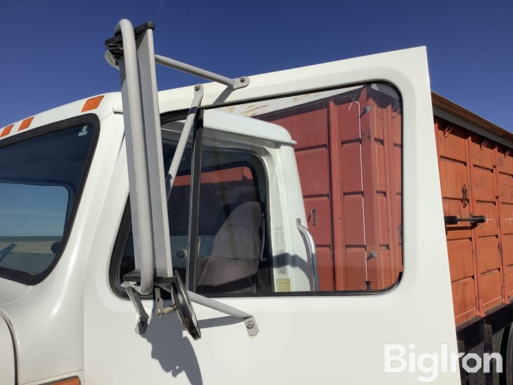 international-4700-image-10