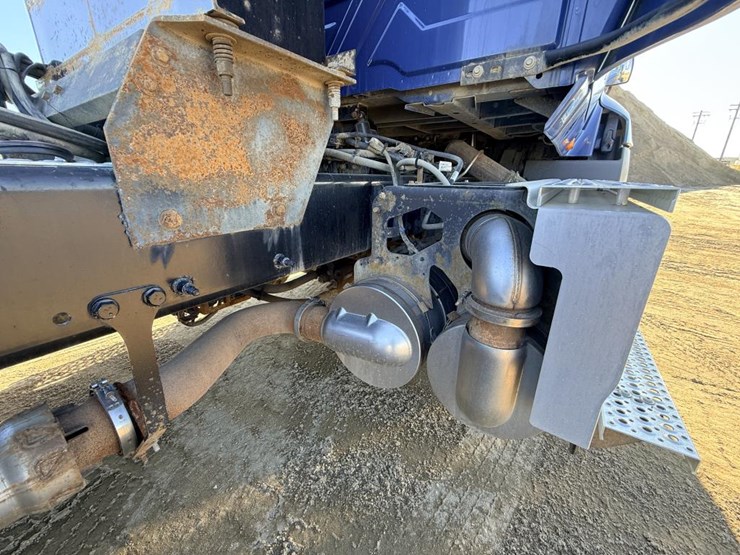 2017-international-prostar-image-63