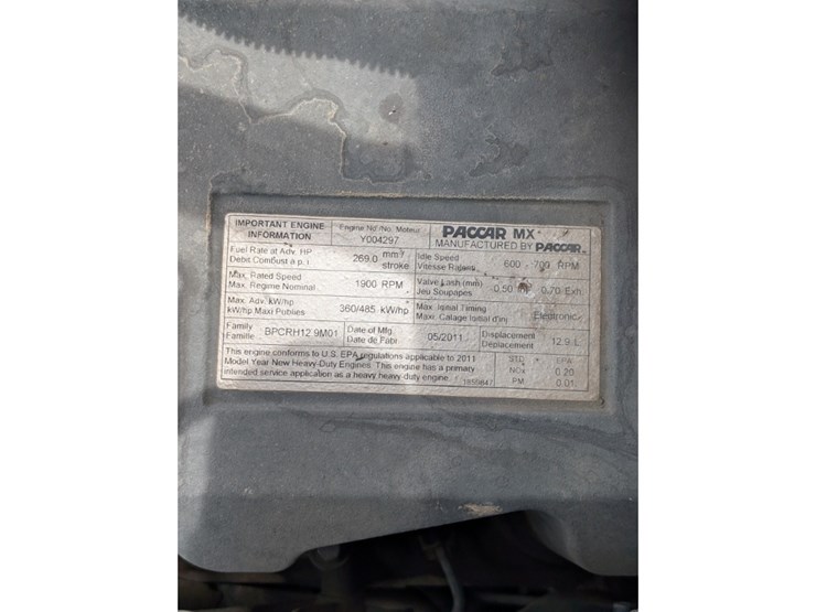 peterbilt-365-image-28