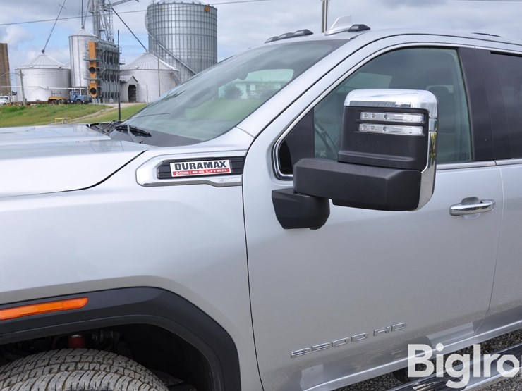 2022-gmc-sierra-2500-image-11