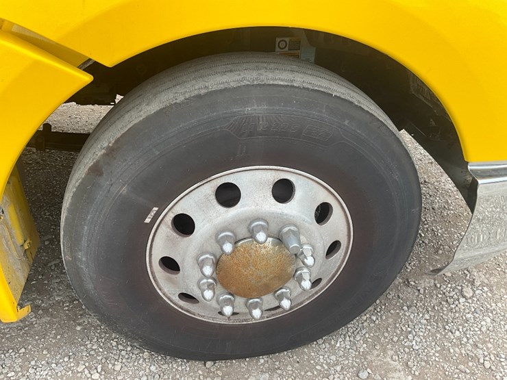 2020-kenworth-t680-image-7