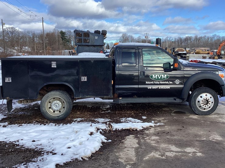 2015-ford-f550-image-1