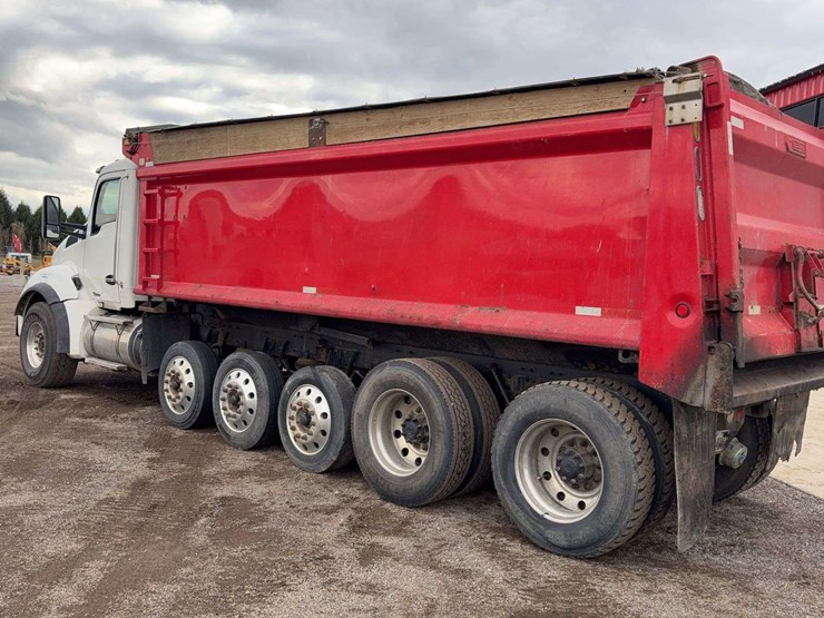 2016-kenworth-t880-image-4