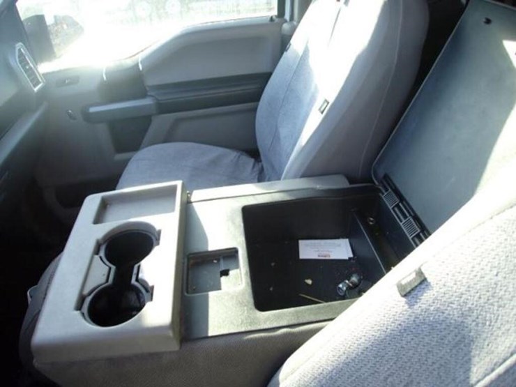 ford-f150-xlt-image-16