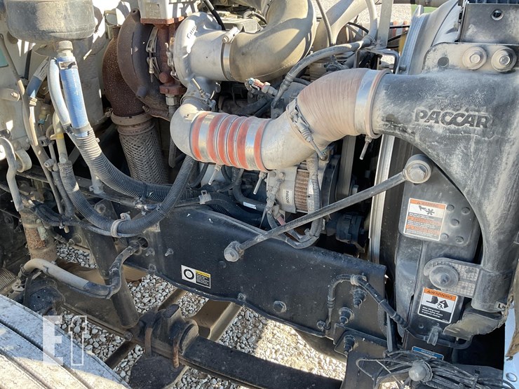 peterbilt-337-image-63