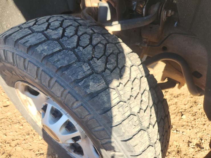 2017-chevrolet-2500-image-58