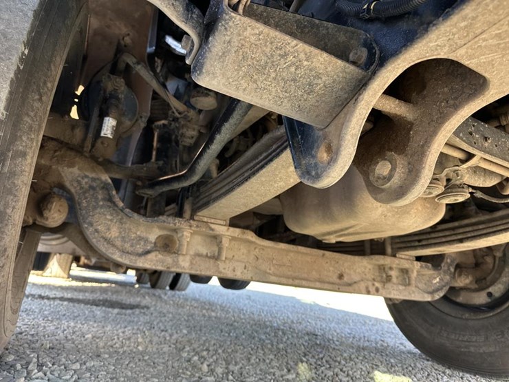 2017-international-hx615-image-25